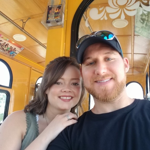 Meet your Posher, Brittney - Picture 2 of 3